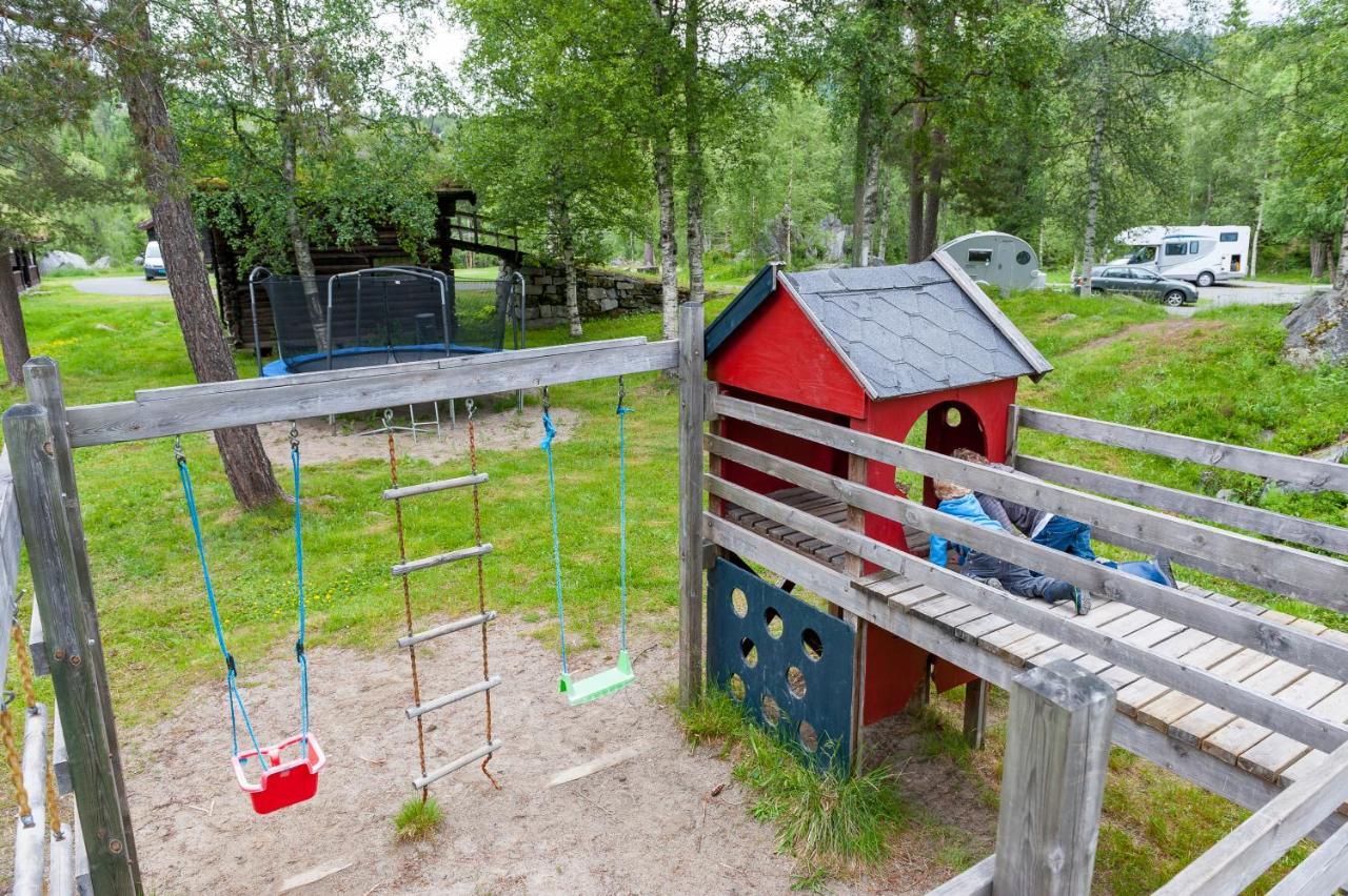 Groven Camping & Hyttegrend Amot  Екстериор снимка